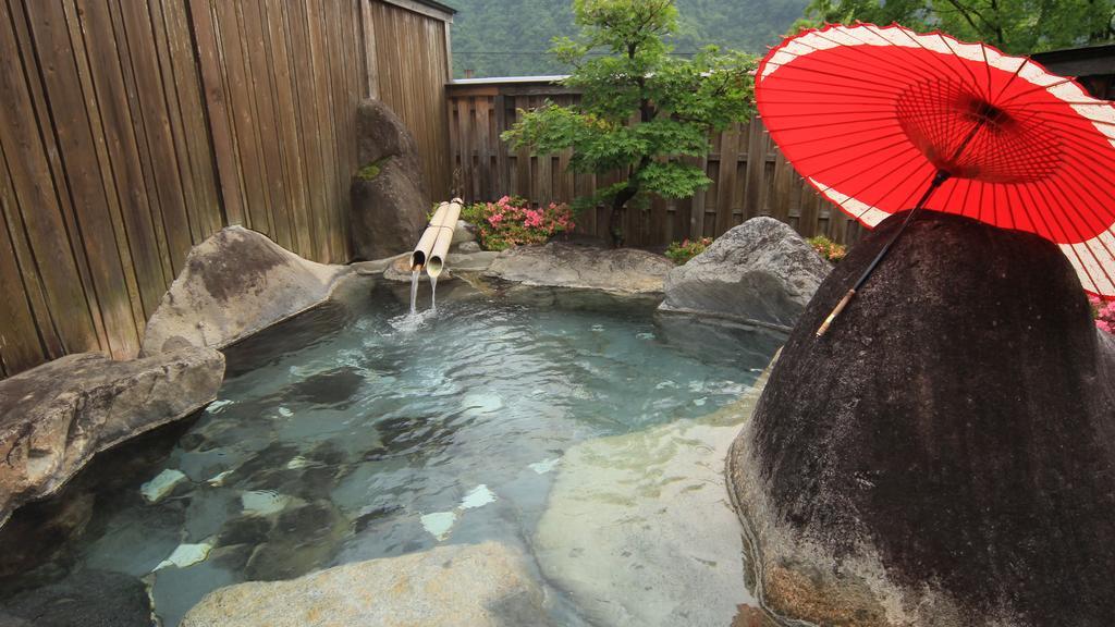 Jinkuro Hotel Takayama  Bagian luar foto