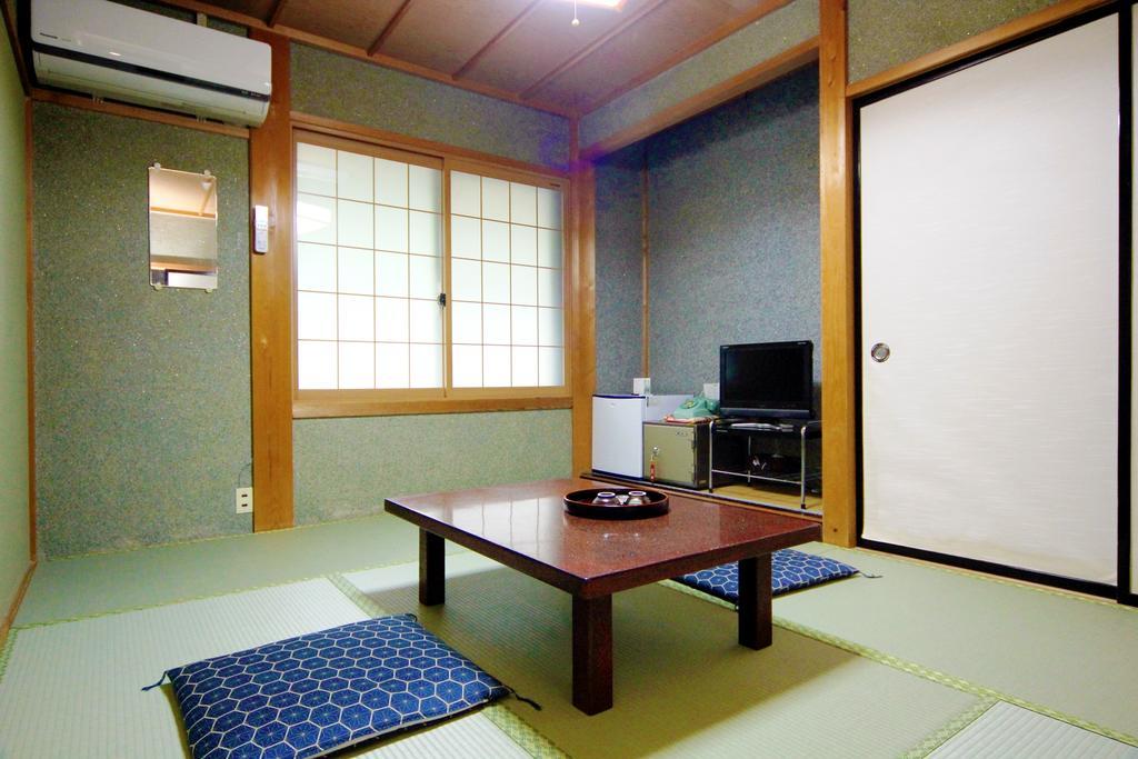 Jinkuro Hotel Takayama  Bagian luar foto