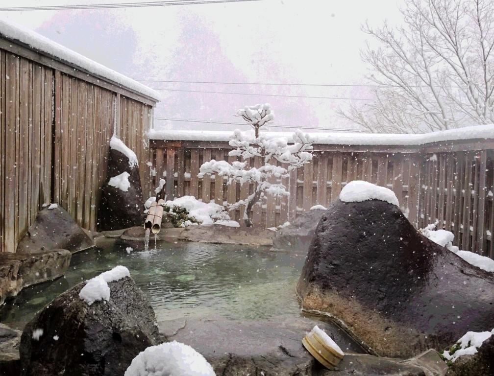 Jinkuro Hotel Takayama  Bagian luar foto